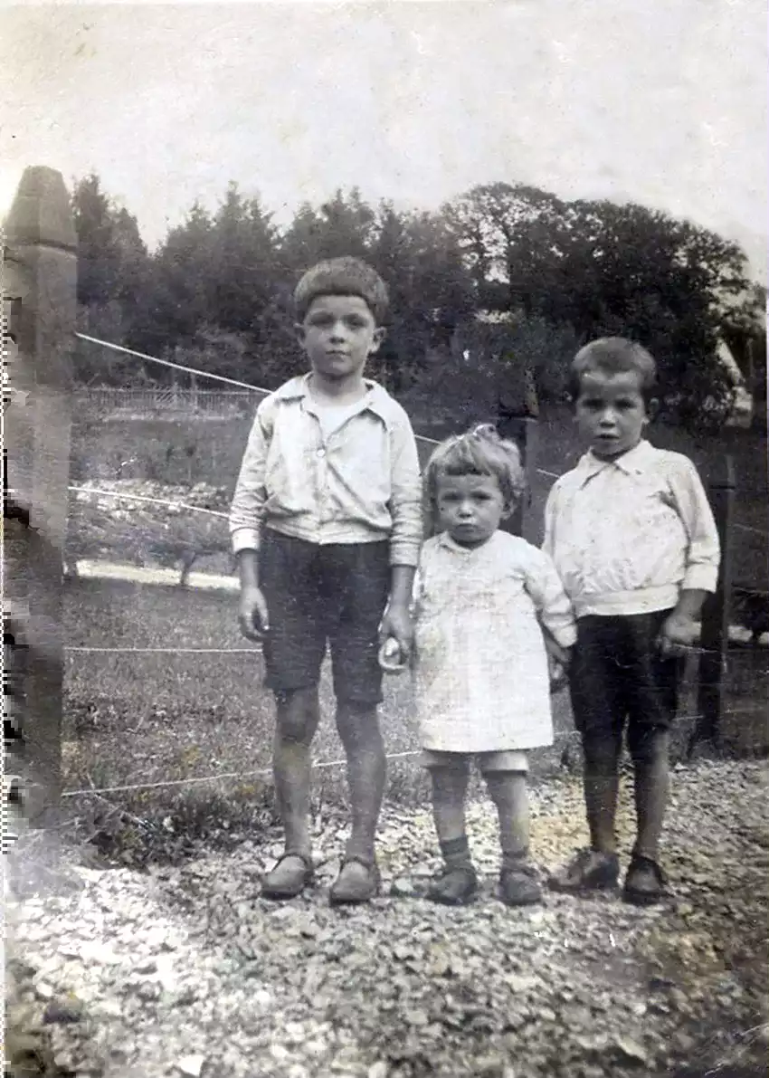 Bernardo, Domenica e Domenico Magnetti Vernai