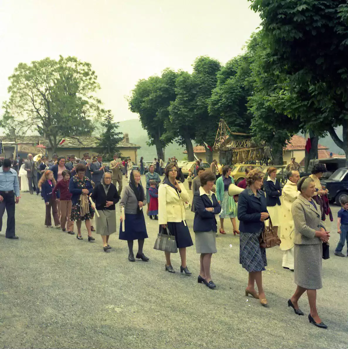La compagnia femminile alla processione