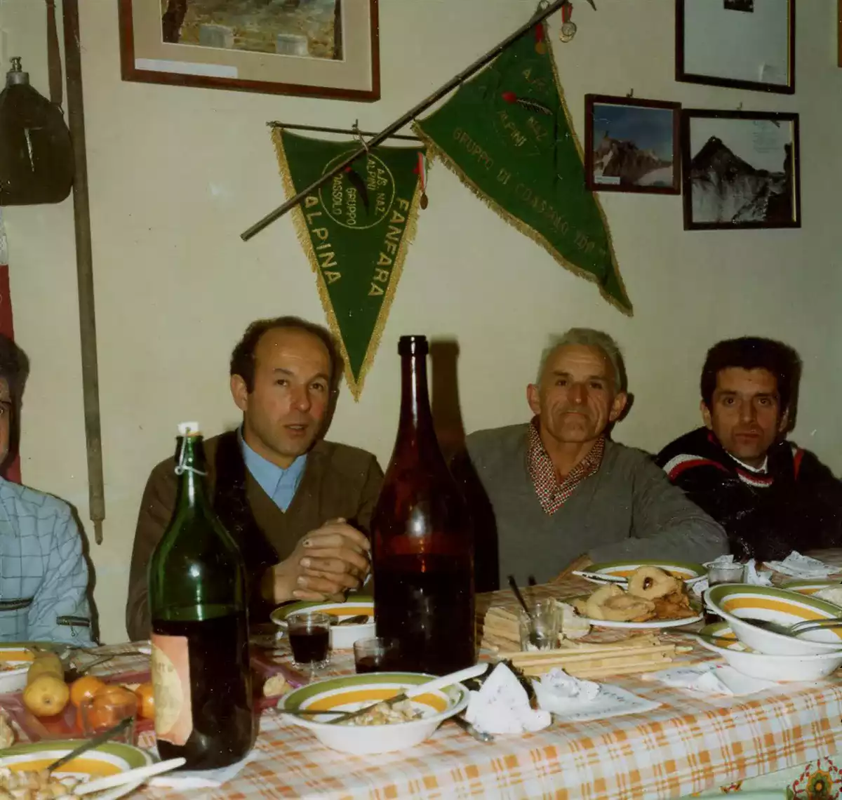 1977 - Serata nella sede degli Alpini