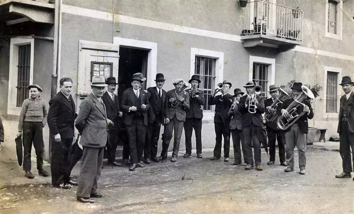 Davanti al Bar del Centro